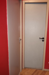 Photo de galerie - Peindre les murs et installer les portes
