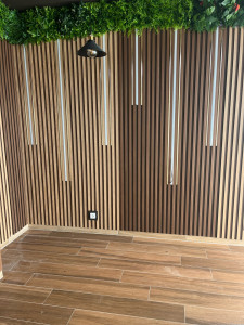 Photo de galerie - Pose d’un panneau décoratif acoustique 