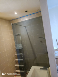 Photo de galerie - Pose de paroie de douche 