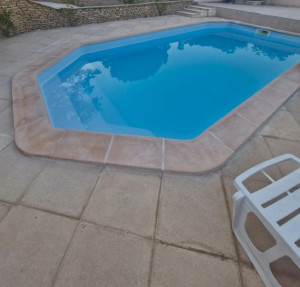 Photo de galerie - Bonjour,
voici une piscine que je m'occupe
aspirateur au balai , produit, épuisette.. entretien des extérieurs 