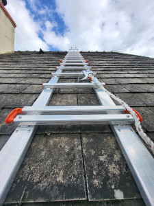 Photo de galerie - Demoussage ardoise Fibro 