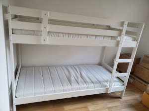 Photo de galerie - Lit suspendu enfants 