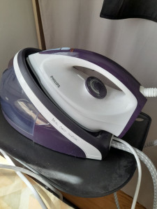 Photo de galerie - Tres bon fer pour repasser rapidement. 