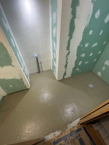 Photo de galerie - Chape salle de bain