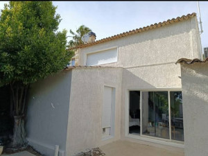 Photo de galerie - Mise de la peinture Blanc Oslo .