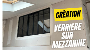 Photo de galerie - Création d’une verrière sur mezzanine avec structure placo 