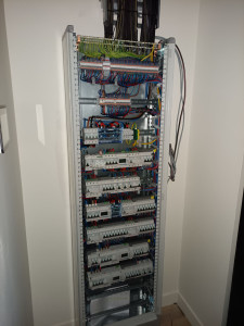 Photo de galerie - Câblage de coffret tertiaire 