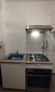 Photo de galerie - Montage plan de travail