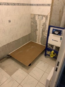 Photo de galerie - Pose receveur douche et bati support wc suspendu