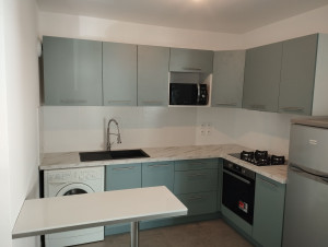 Photo de galerie - Installation cuisine après 