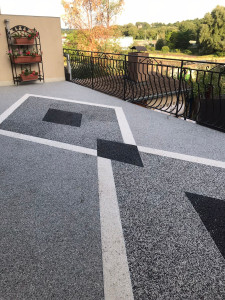 Photo de galerie - Terrasse extérieure en moquette de marbre 