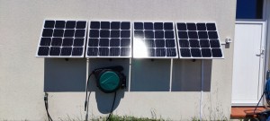 Photo de galerie - Installation kit panneau solaire en dessous de 1.80m de marque Beem Energy. Lien de parrainage : Avec ce code PA-JULI1574, profite de 15% de réduction sur votre 1 ère commande et en plus je peux vous le poser.