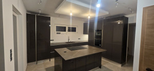 Photo de galerie - Pose cuisine NOVACUCINA 