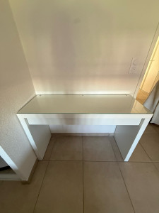 Photo de galerie - Montage d’une coiffeuse 