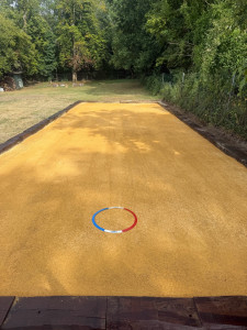 Photo de galerie - Réalisation d’un terrain de pétanque 