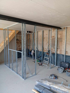 Photo de galerie - Installation de l'ossature 