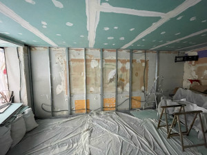 Photo de galerie - Réaliser des travaux de rénovation mur plafond 