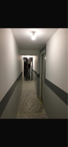 Photo de galerie - Mise en peinture 3 couleurs d’un couloir 