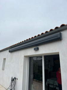 Photo de galerie - Store banne motorisé 