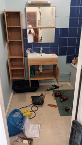 Photo de galerie - Montage des meubles,  réparations ....