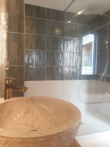 Photo de galerie - Rénovation complète d'une salle de bain.