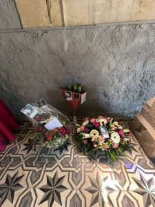 Photo de galerie - Livraisons de compositions florales - deuil.