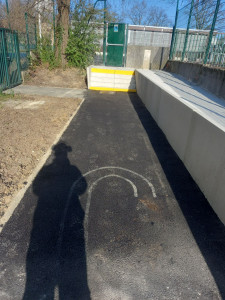 Photo de galerie - Enrobe et route secondaire pour handicapés que nous avons construits.  VRD.