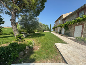 Photo de galerie - Tonte et entretien du jardin
