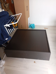 Photo de galerie - Flat pack furniture 