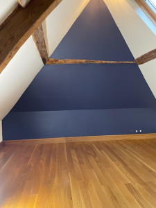 Photo de galerie - Peinture murale dans une chambre d'une maison traditionnelle normande