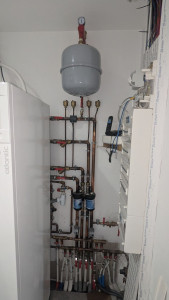 Photo de galerie - Creation d'un Circuit chauffage et sanitaire sur une pompe à chaleur atlantic module intérieur.