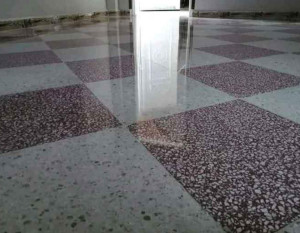 Photo de galerie - Carellage posé poncé, et lustré. 