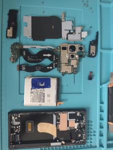 Photo de galerie - Réparation batterie écran samsung