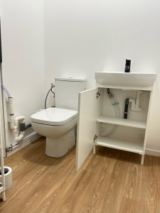 Photo de galerie - Repiquage, création, arrivée d’eau, chaude, eau froide, pose de meuble évier, pose d’évier, raccordement, évacuation