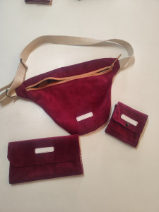 Photo de galerie - Banane et porte monnaie fait main 