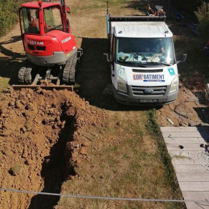 Photo de galerie - Terrassement  jai des camions bennes et mini pel