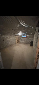 Photo de galerie - Débarras d’une maison complète (sous-sol , rez-de-chaussée, 2 étages) avec camion 20m3 avec hayon