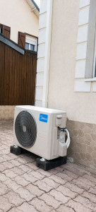 Photo de galerie - Pose mono split 24000 btu avec la recharge du réfrigérant R32