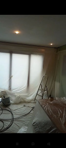 Photo de galerie - Application de peinture uniquement du plafond. 
Pulvérisation basse pression.
