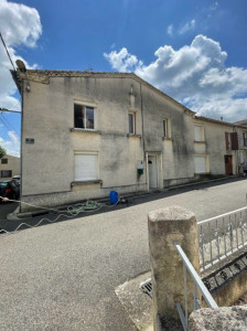 Photo de galerie - Facade avant traitement avec le produit dalep 2100