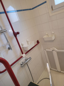 Photo de galerie - Netoyage salle de bain 