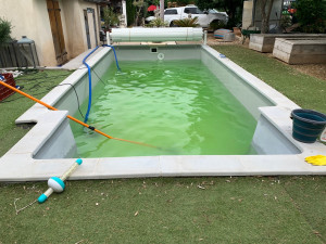 Photo de galerie - Ouverture piscine Desjoyaux 1/2