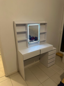 Photo de galerie - Montage de Coiffeuse
