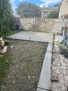 Photo de galerie - Coffrage ferraillage et coulage d’une dalle béton 12 centimètres d’épaisseur 