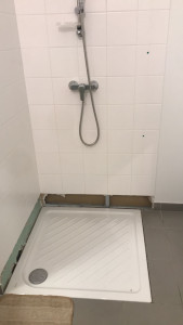 Photo de galerie - Remplacement d’un bac à douche 