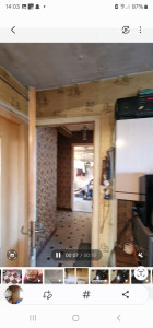 Photo de galerie - Avant posé de toile , peinture et sol.