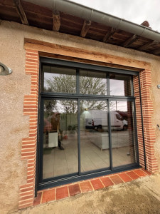 Photo de galerie - Nettoyeur de vitres