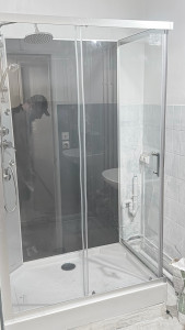 Photo de galerie - Poser cabine de douche 
