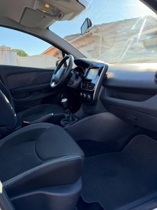 Photo de galerie - Nettoyage Auto complet remis à neuf 