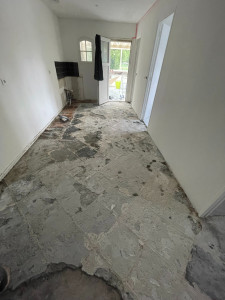 Photo de galerie - Avant pose du ragreage